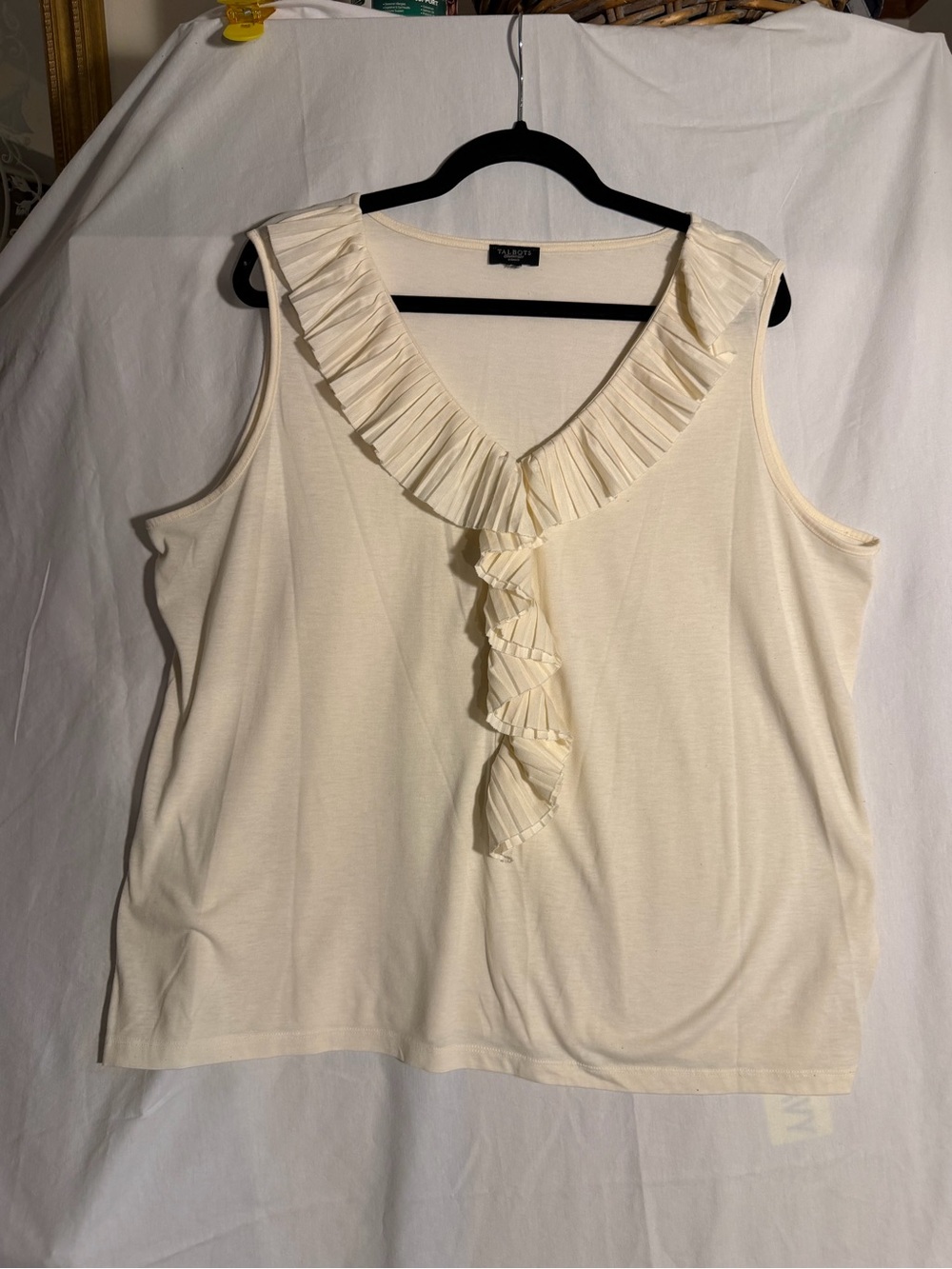 #360 Women’s Pleated V-Neck Ruffle Tank Top - Cream